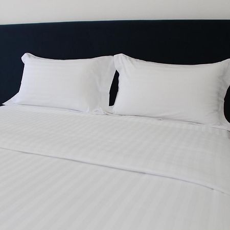 Holiday Apartment Тирана Экстерьер фото