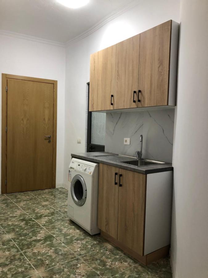 Holiday Apartment Тирана Экстерьер фото